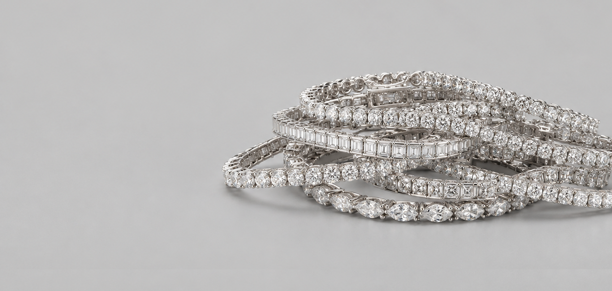 Right Banner 2 Bracelets v1